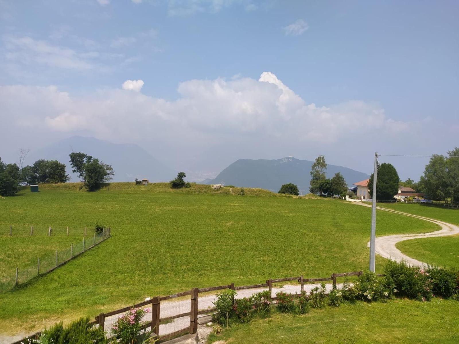 Panoramic Green Valley Sulzano Exteriér fotografie